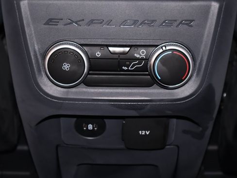 New 2026 Ford Explorer Active w/ Active Comfort Package image 14