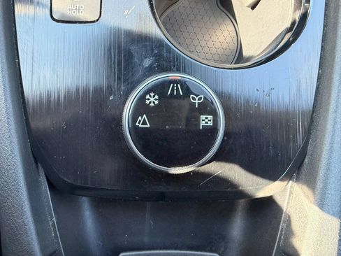 Used 2021 Nissan Rogue S AWD/4WD image 22