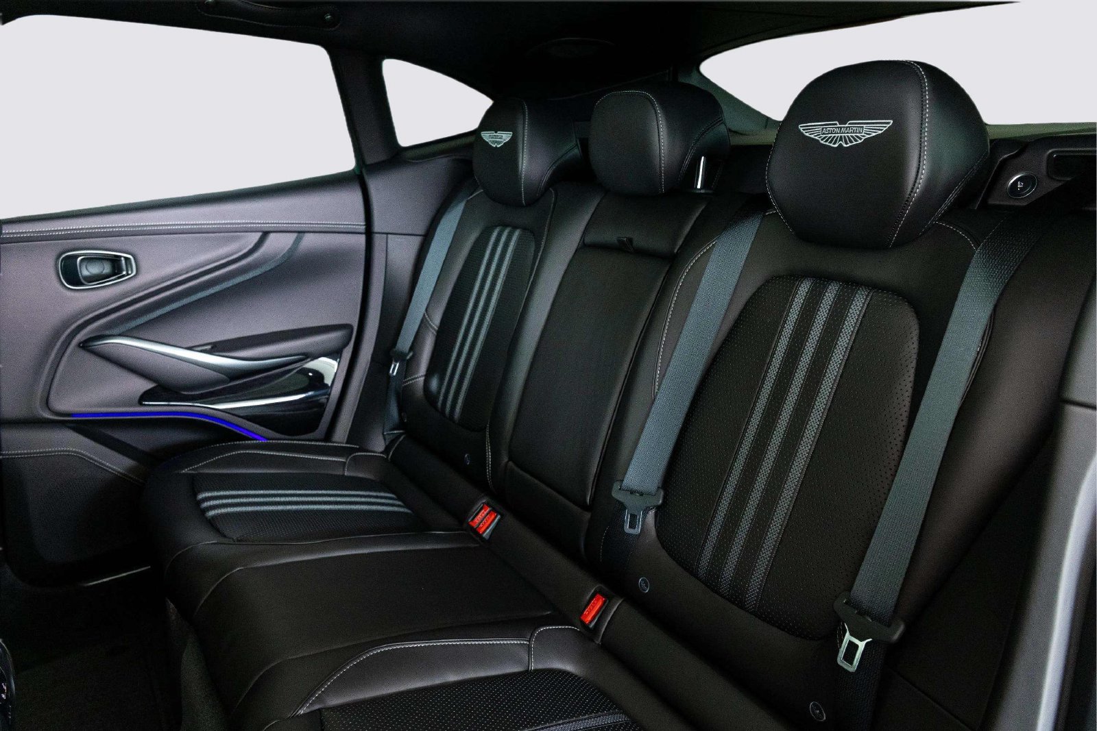 New 2026 Aston Martin DBX 707 AWD/4WD image 40