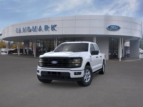 New 2026 Ford F150 XLT w/ Tow/Haul Package AWD/4WD image 2
