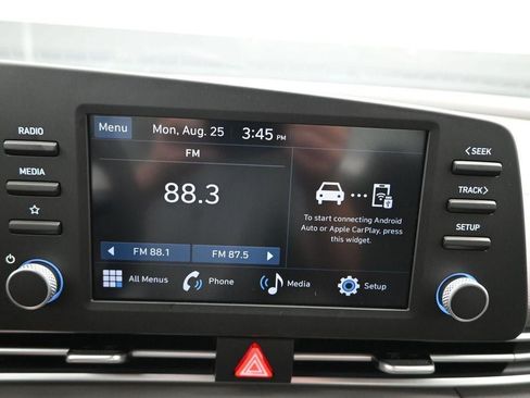 New 2025 Hyundai Elantra Sport image 12