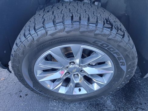 Certified 2020 Chevrolet Silverado 1500 LTZ AWD/4WD image 45