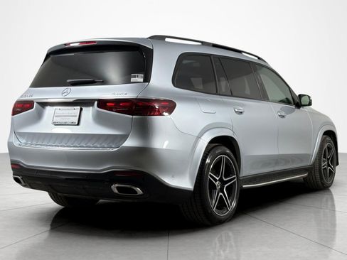 Used 2026 Mercedes-Benz GLS 450 4MATIC image 5