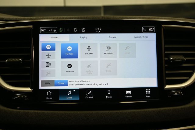 Used 2024 Chrysler Pacifica Touring-L FWD image 32