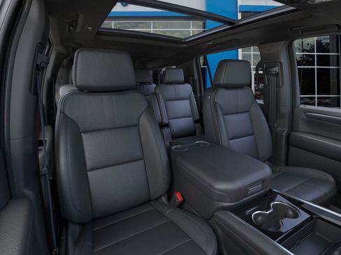 New 2026 Chevrolet Suburban RST w/ RST Capability Package image 17