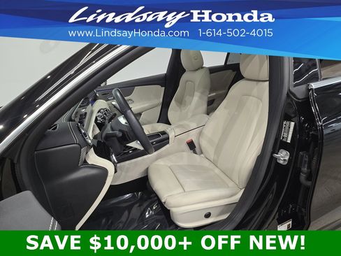 Used 2025 Mercedes-Benz CLA 250 4MATIC image 10