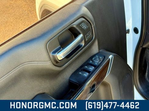 Used 2019 GMC Sierra 1500 SLT w/ X31 Off-Road Package image 14