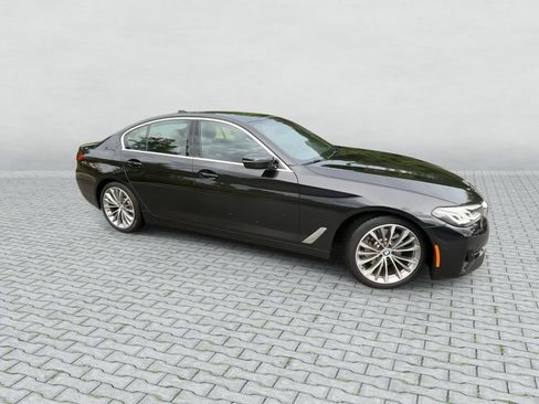 Used 2023 BMW 530i xDrive w/ Premium Package AWD/4WD image 9