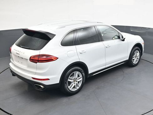 Used 2017 Porsche Cayenne Platinum Edition AWD/4WD image 20
