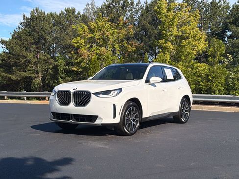 Used 2025 BMW X3 xDrive30i w/ Premium Package AWD/4WD image 13