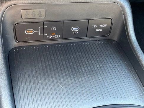 Used 2024 Hyundai Kona SEL AWD/4WD image 14