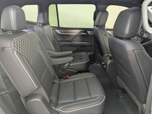 Used 2024 GMC Acadia Denali w/ Super Cruise Package AWD/4WD image 22