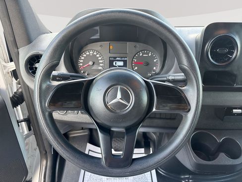 Used 2019 Mercedes-Benz Sprinter 144 Cargo image 11
