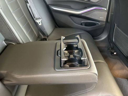 Used 2019 BMW 330i Sedan w/ M Sport Package image 29