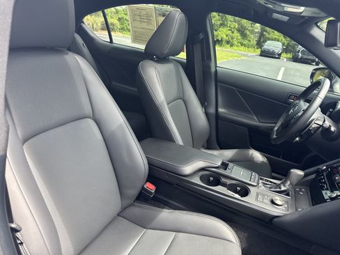 Used 2025 Lexus IS 300 w/ Comfort Package RWD image 38