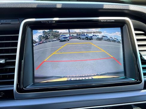 Used 2018 Hyundai Sonata Limited w/ Limited Ultimate Package 03 FWD image 22