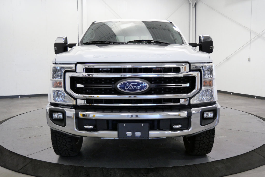 Used 2020 Ford F350 Lariat w/ Chrome Package AWD/4WD image 3