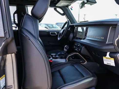 New 2026 Ford Bronco Badlands image 17