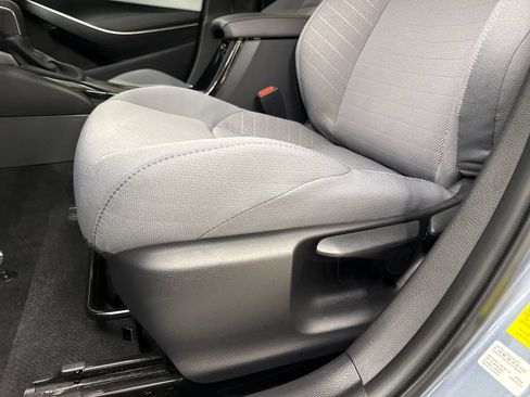 Used 2024 Toyota Corolla SE w/ SE Convenience Package FWD image 15