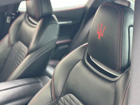 Used 2019 Maserati Ghibli S GranSport Q4 image 23
