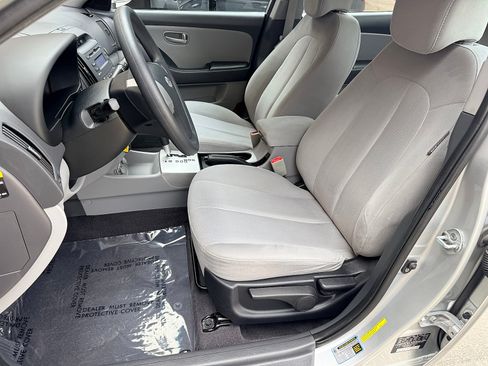 Used 2009 Hyundai Elantra GLS FWD image 23