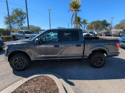 Used 2016 Ford F150 XLT image 8