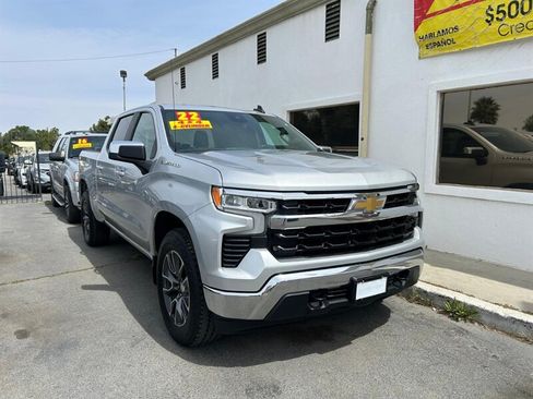 Used 2022 Chevrolet Silverado 1500 LT AWD/4WD image 5