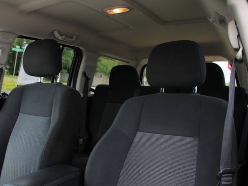 Used 2017 Jeep Patriot Latitude FWD image 20