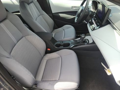 Used 2026 Toyota Corolla SE FWD image 12