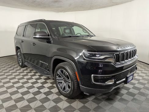 Used 2022 Jeep Wagoneer Series III image 5