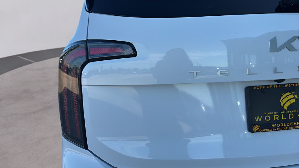 Used 2023 Kia Telluride EX X-Line AWD/4WD image 40