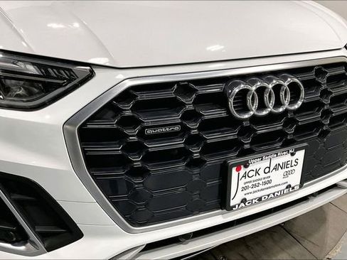 Certified 2023 Audi Q5 2.0T Premium w/ Convenience Package AWD/4WD image 29