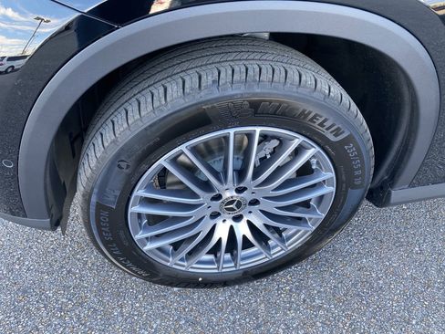 New 2024 Mercedes-Benz GLC 300 4MATIC image 12