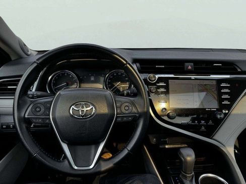 Used 2019 Toyota Camry XLE image 28