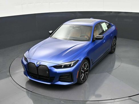New 2026 BMW i4 eDrive40 w/ M Sport Package RWD image 16