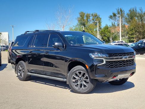 Used 2021 Chevrolet Suburban Z71 w/ Luxury Package image 31