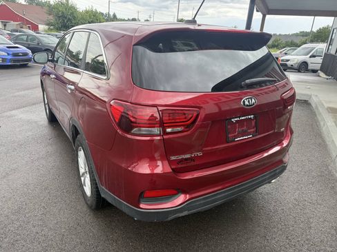Used 2020 Kia Sorento LX FWD image 10