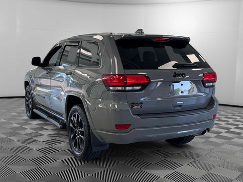 Used 2022 Jeep Grand Cherokee Laredo X AWD/4WD image 6