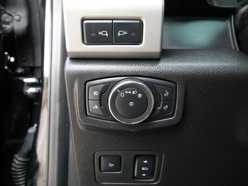 Used 2017 Ford F350 Lariat w/ Lariat Ultimate Package image 27