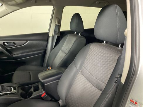 Used 2020 Nissan Rogue S image 8