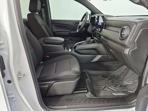 Certified 2025 Chevrolet Colorado Trail Boss AWD/4WD image 38