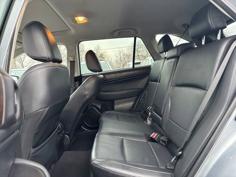 Used 2017 Subaru Outback 2.5i Limited image 16