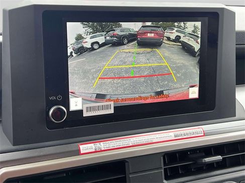 Certified 2025 Toyota Tacoma SR5 image 34