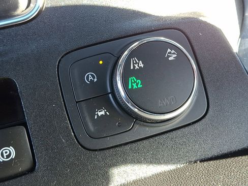 Certified 2023 Chevrolet Traverse LT w/ LPO, Floor Liner Package image 26