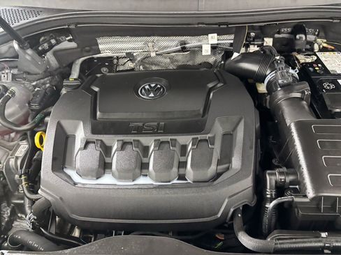 Used 2024 Volkswagen Tiguan S image 28