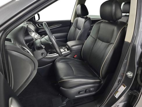 Used 2019 INFINITI QX60 Luxe w/ Essential Package AWD/4WD image 16
