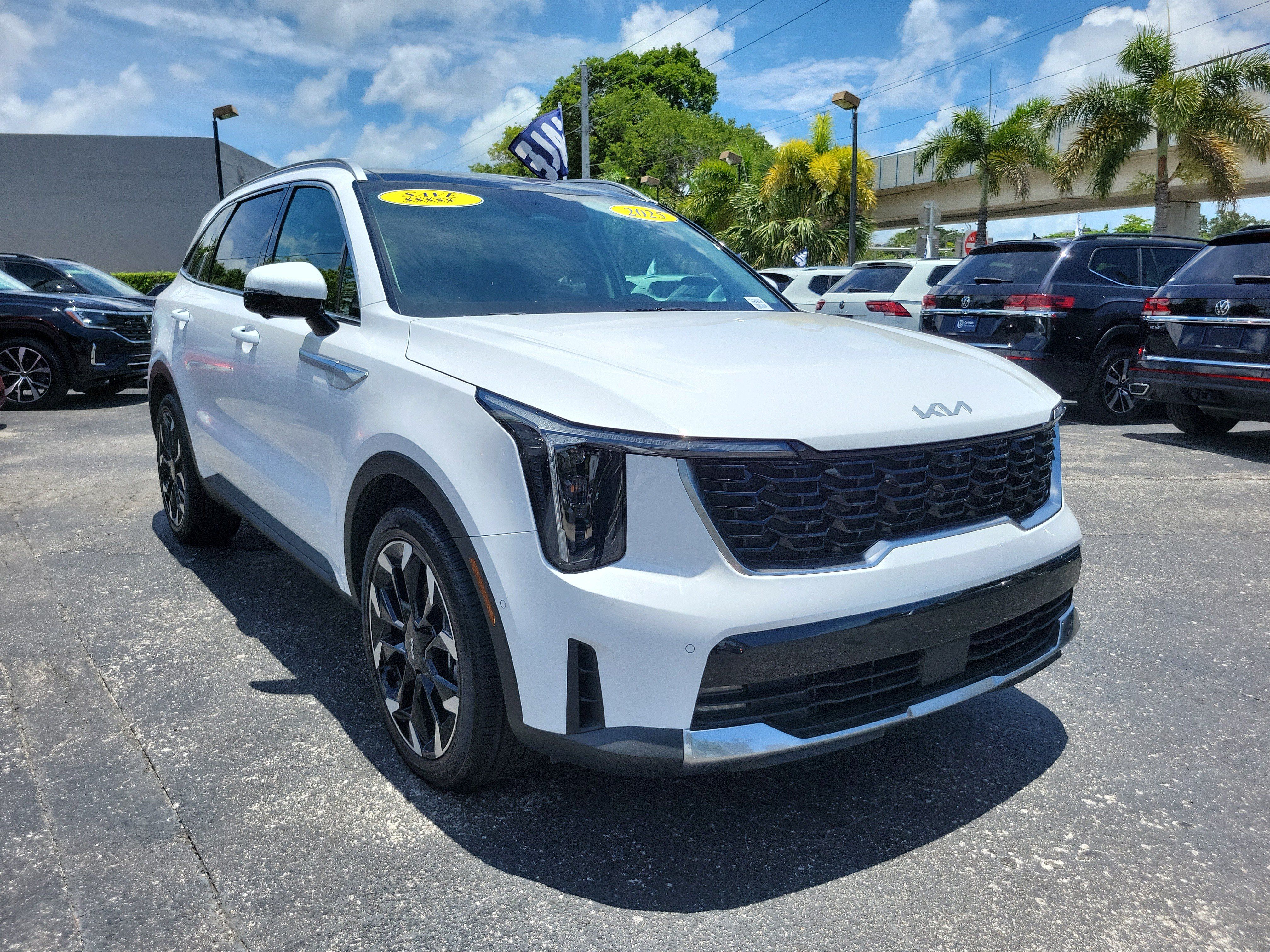 Used 2025 Kia Sorento SX FWD image 7
