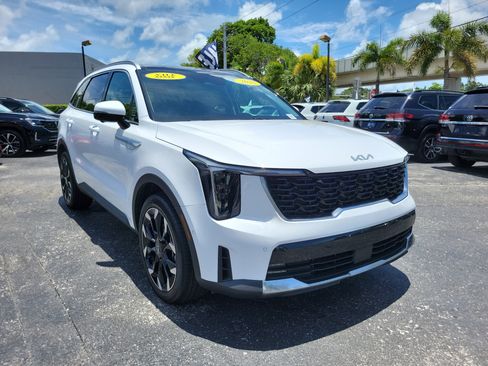Used 2025 Kia Sorento SX FWD image 7