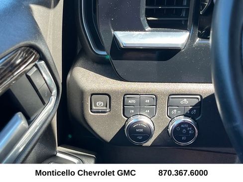 Used 2024 GMC Sierra 1500 Elevation image 15