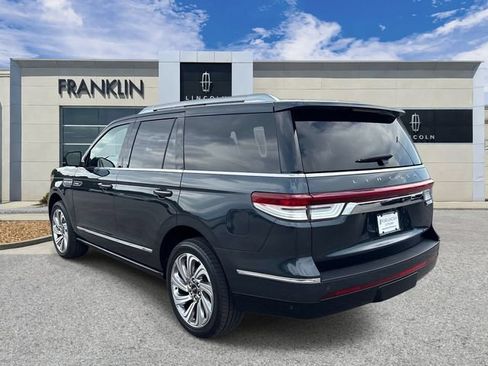 Certified 2024 Lincoln Navigator Reserve AWD/4WD image 5